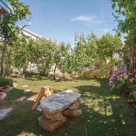 Appartamento One-bedroom In Vodice